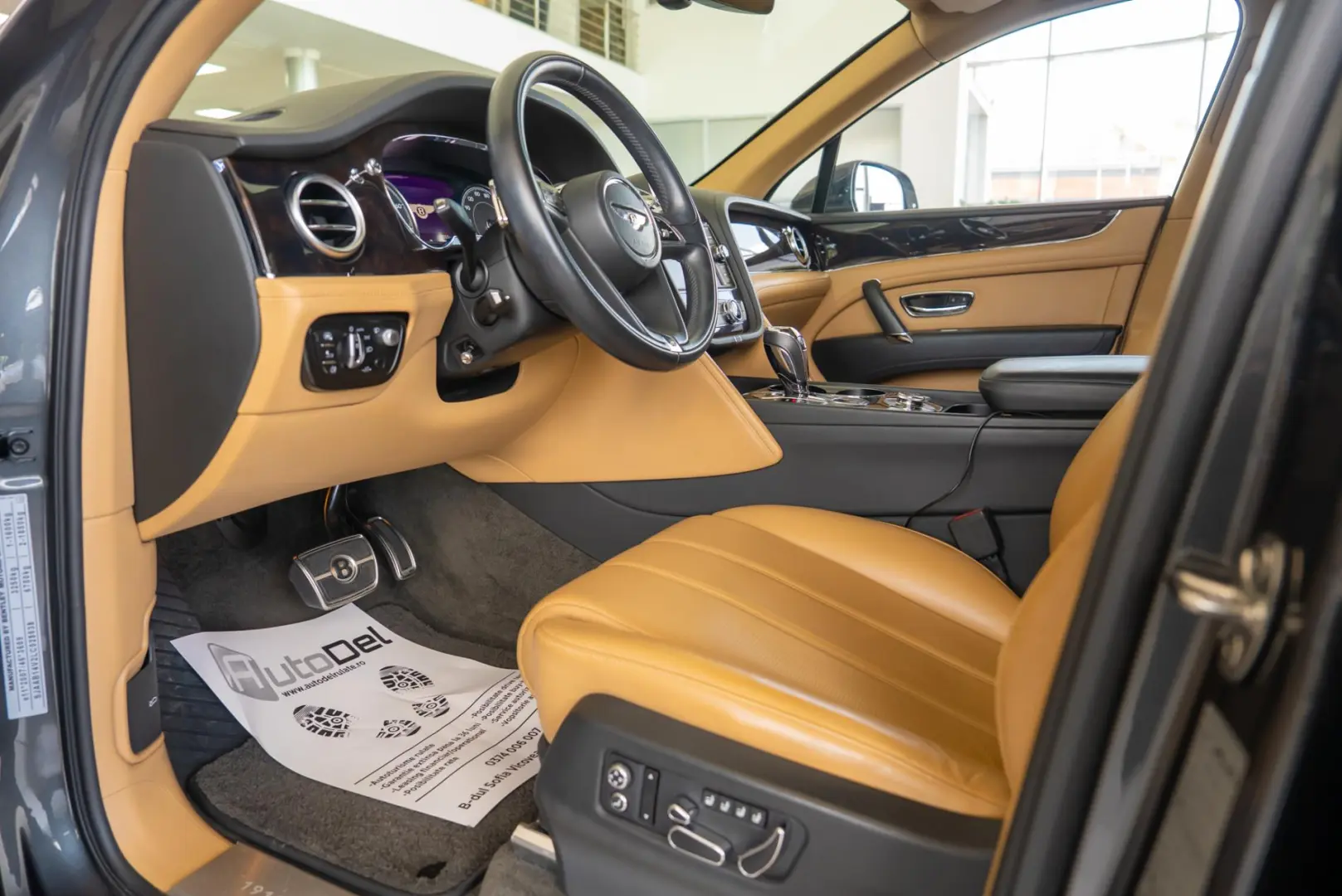Bentley Bentayga V8 Centenary