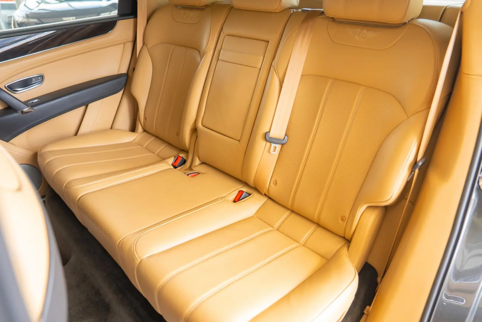 Bentley Bentayga V8 Centenary