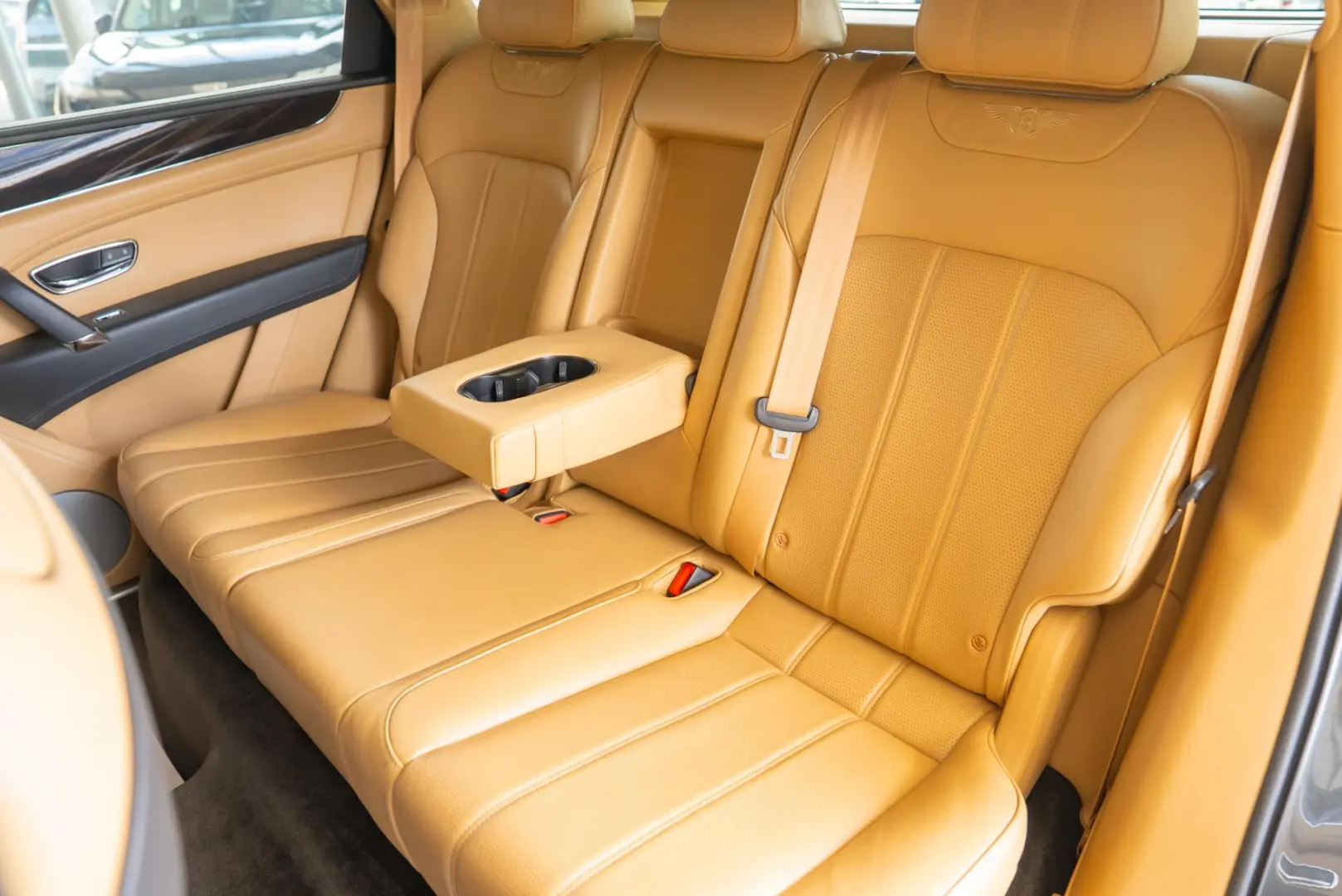 Bentley Bentayga V8 Centenary