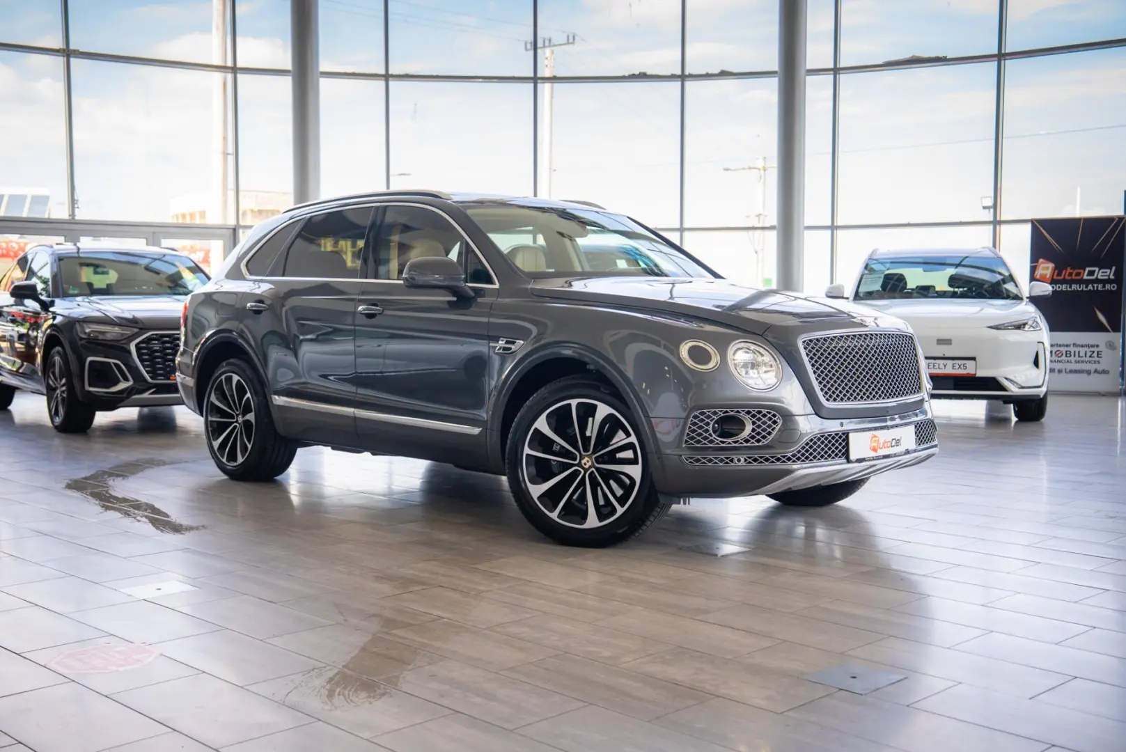 Bentley Bentayga V8 Centenary