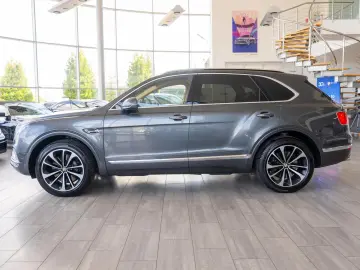 Bentley Bentayga V8 Centenary