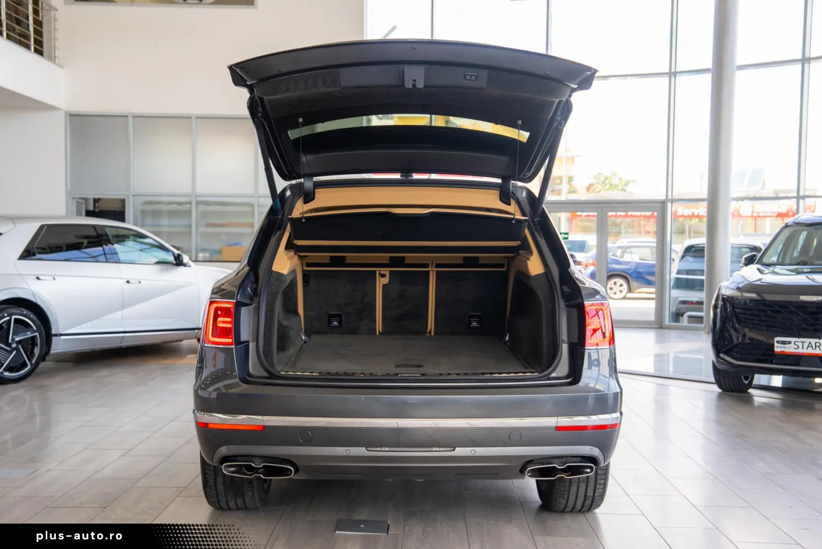 Bentley Bentayga V8 Centenary