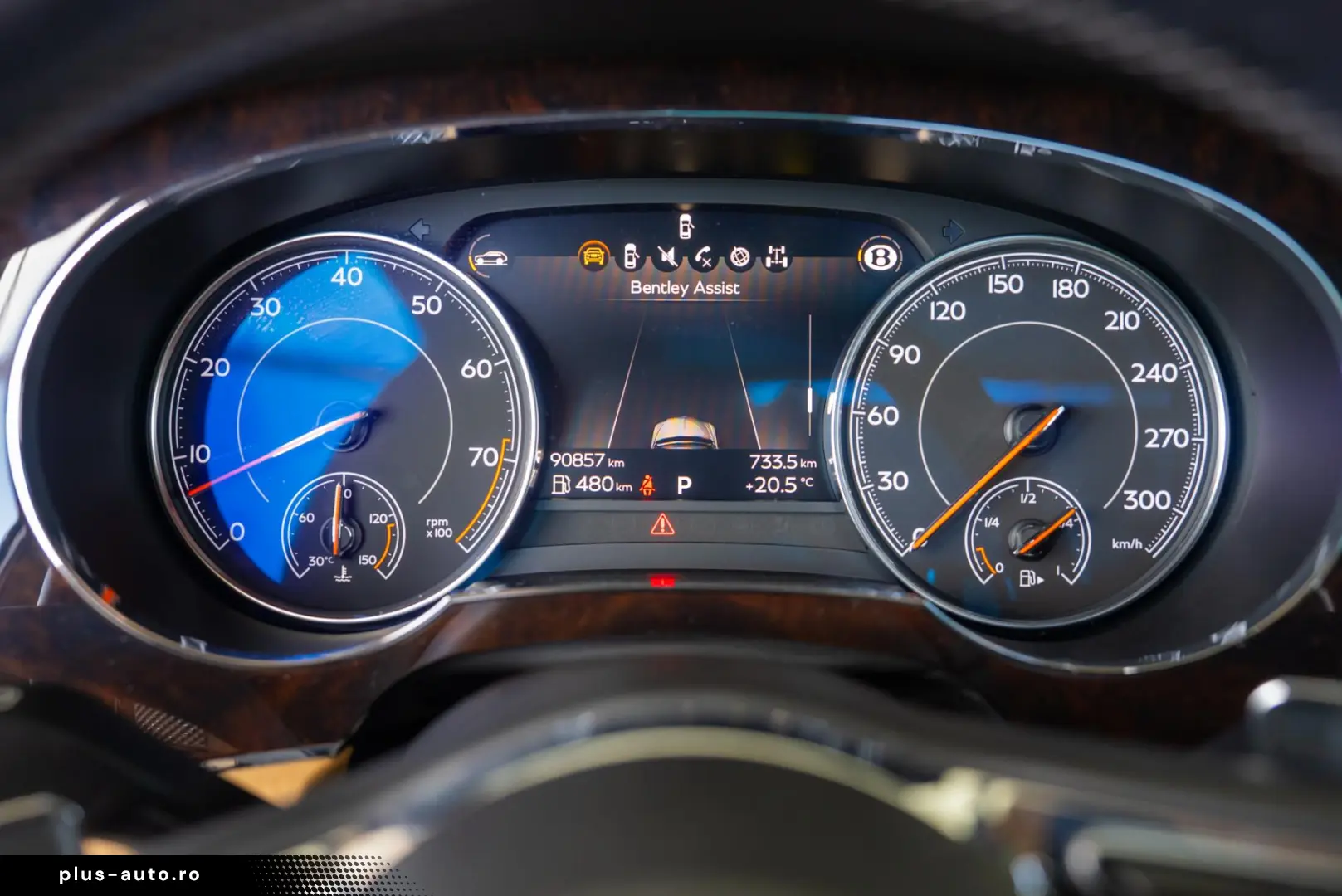 Bentley Bentayga V8 Centenary