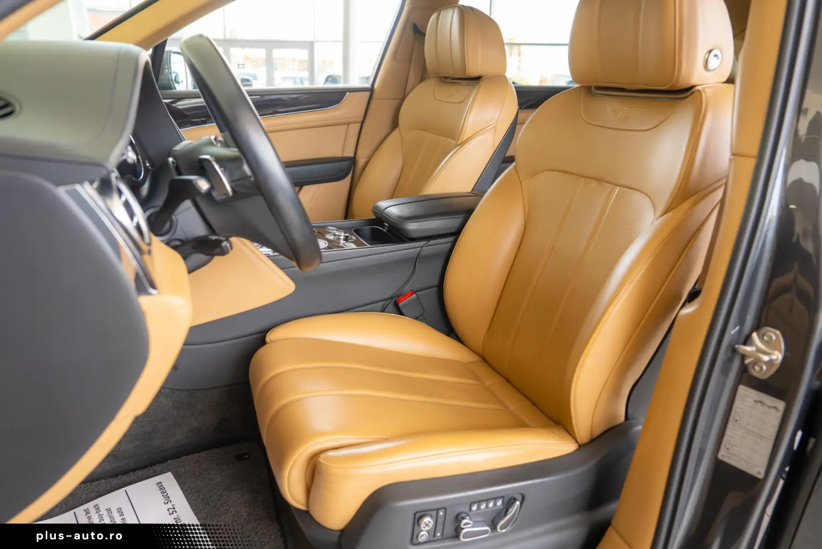 Bentley Bentayga V8 Centenary