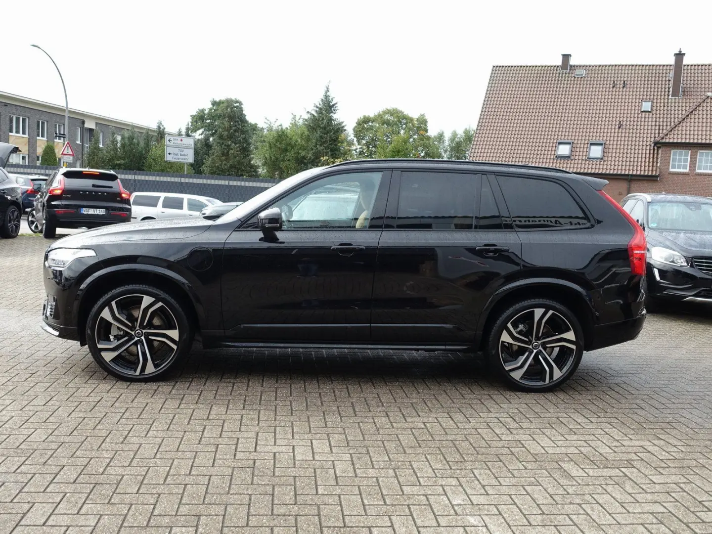XC90 Ultra Dark T8 AWD/FourC/AHK/B&W/Pano/HeadUp