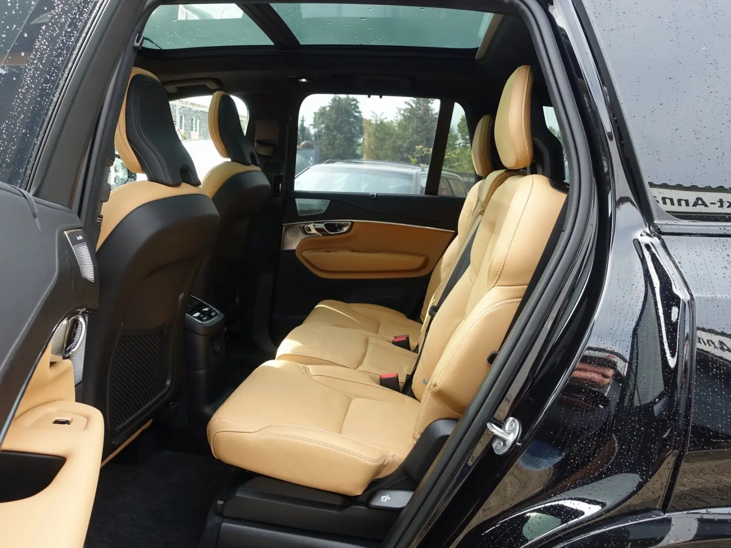 XC90 Ultra Dark T8 AWD/FourC/AHK/B&W/Pano/HeadUp