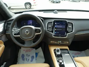 XC90 Ultra Dark T8 AWD/FourC/AHK/B&W/Pano/HeadUp