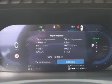 XC90 Ultra Dark T8 AWD/FourC/AHK/B&W/Pano/HeadUp