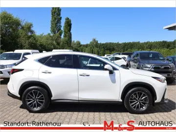 NX 450h+ 2.5 E-Four