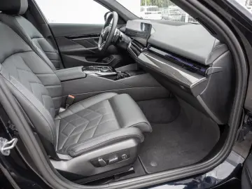 540d xDrive M-Sport PANO+STANDHZG+B&W+360°KAM