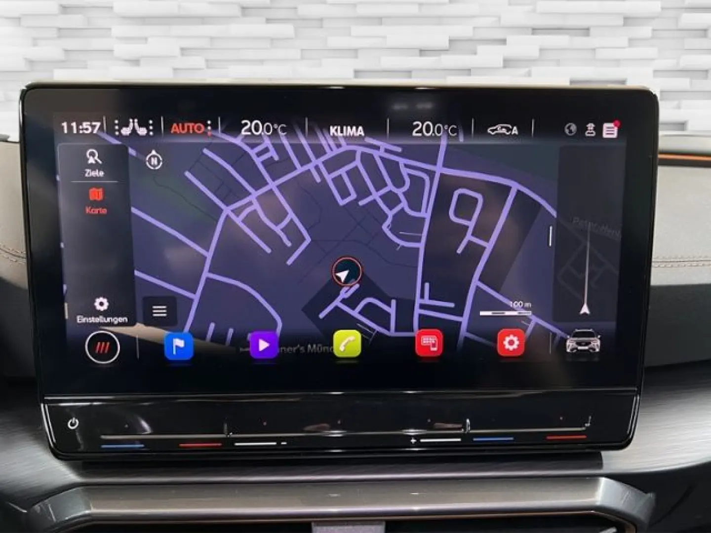 Formentor 2.0 TSI VZ+LED+NAVI+RFK+CARPLAY+SITZH.