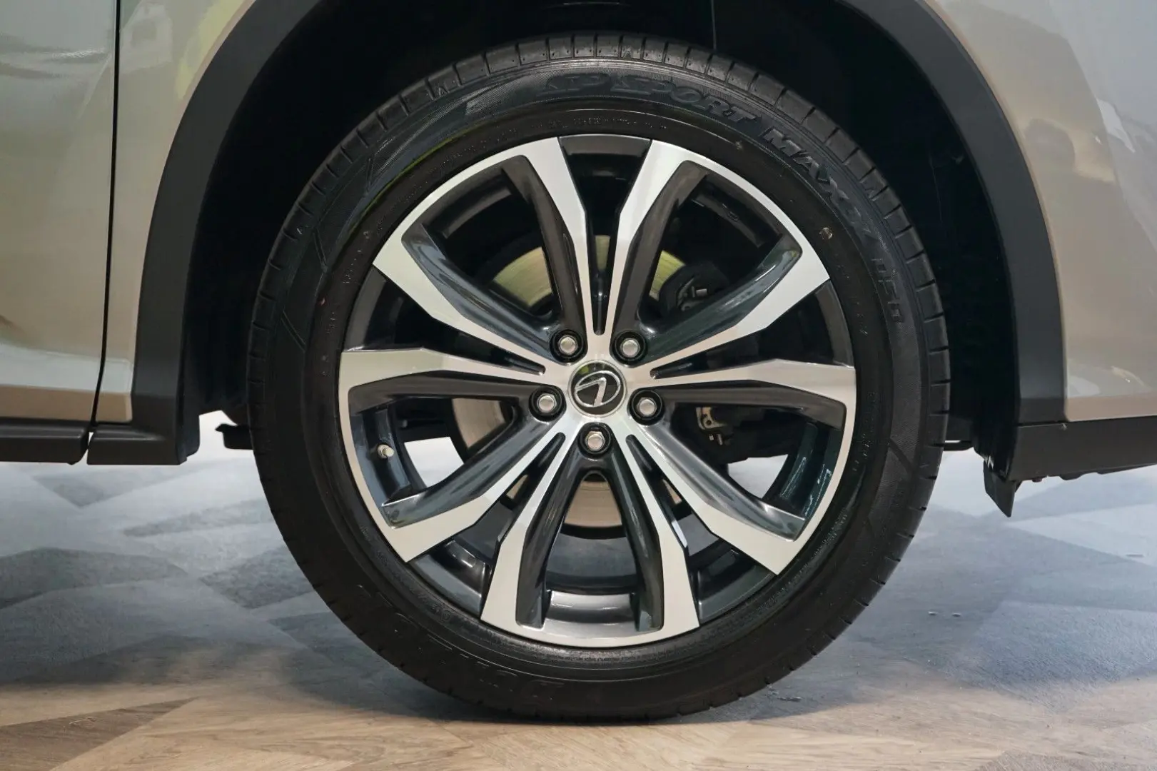 RX 300 4X4*CVT*BUSINESS*DRCC*32.149€ NETTO