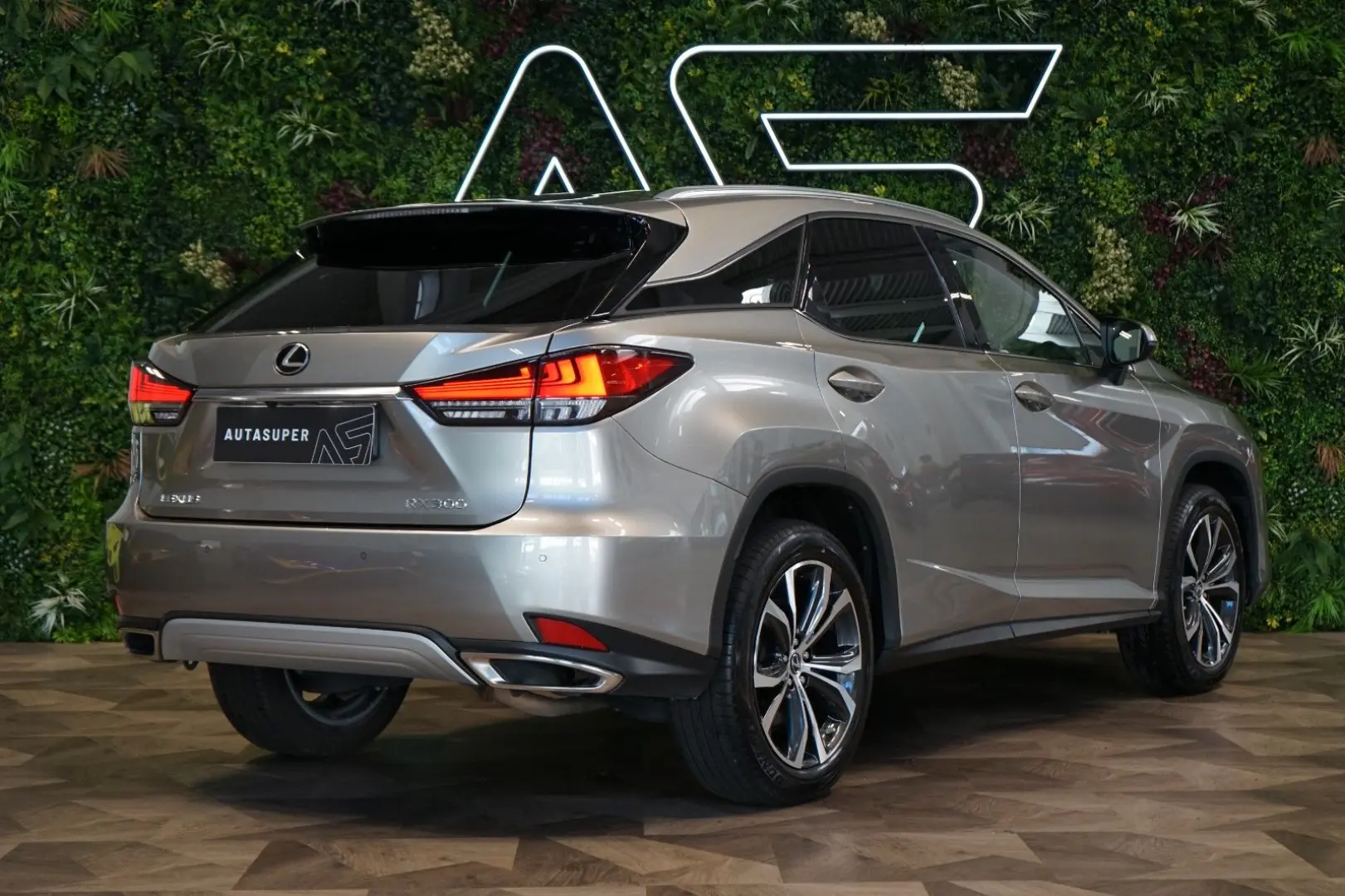 RX 300 4X4*CVT*BUSINESS*DRCC*32.149€ NETTO