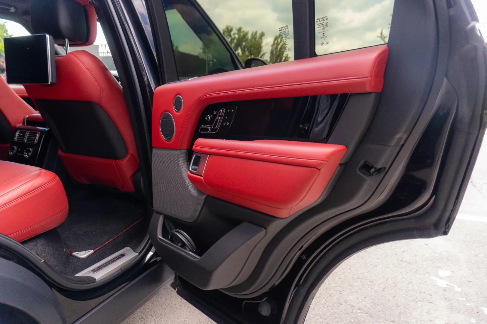 Land Rover Range Rover P525 Autobiography Black/Red Ful