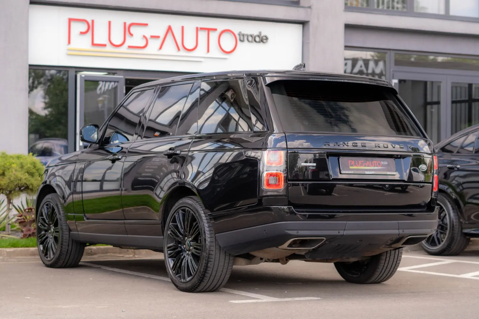 Land Rover Range Rover P525 Autobiography Black/Red Ful