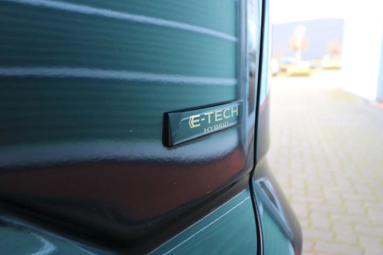 Austral Iconic E-Tech Full Hybrid 200