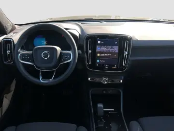 XC40 Core Pure Electric/Navi/LED/StHz/Kam/19Zoll