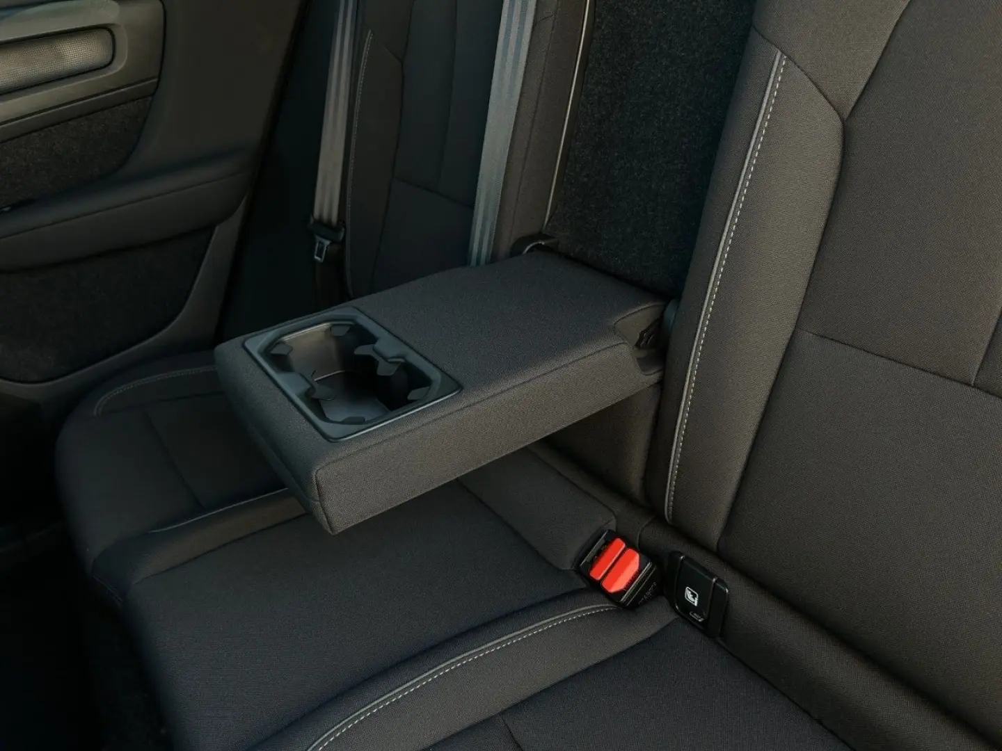 XC40 Core Pure Electric/Navi/LED/StHz/Kam/19Zoll