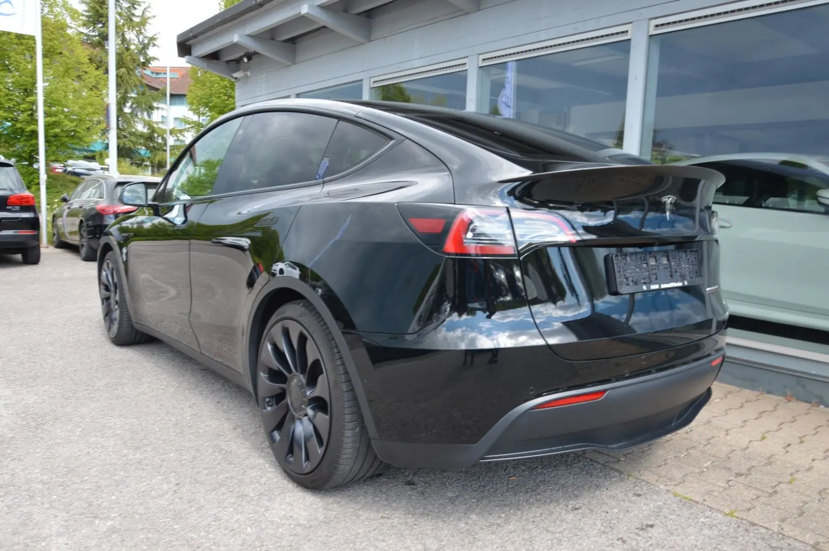 Model Y Performance Dual Motor AWD