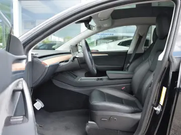 Model Y Performance Dual Motor AWD