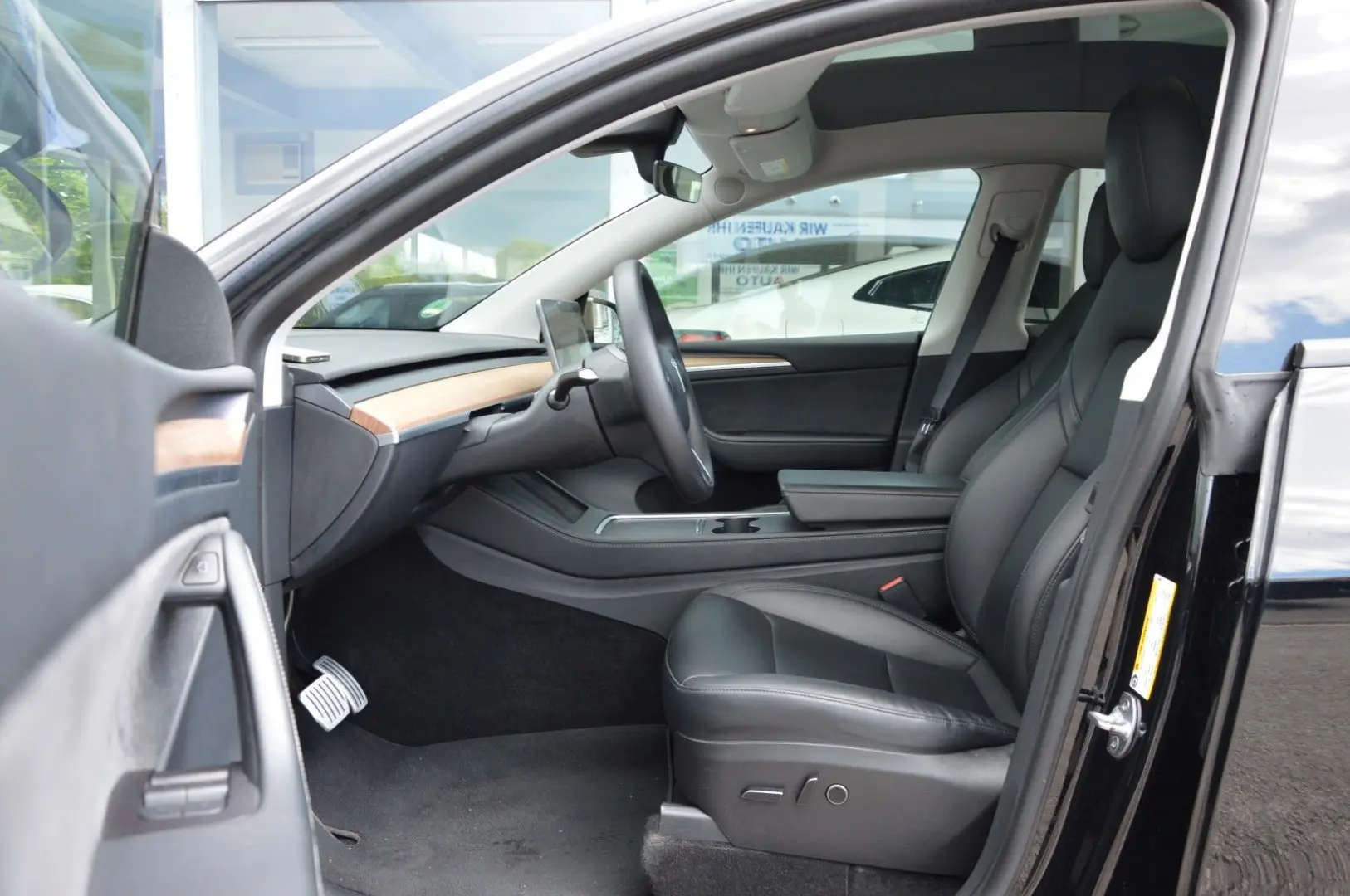 Model Y Performance Dual Motor AWD