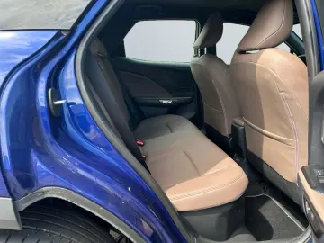 LBX FWD Elegant *LED*ACC*CAM*CarPlay*SHZ*el Heck