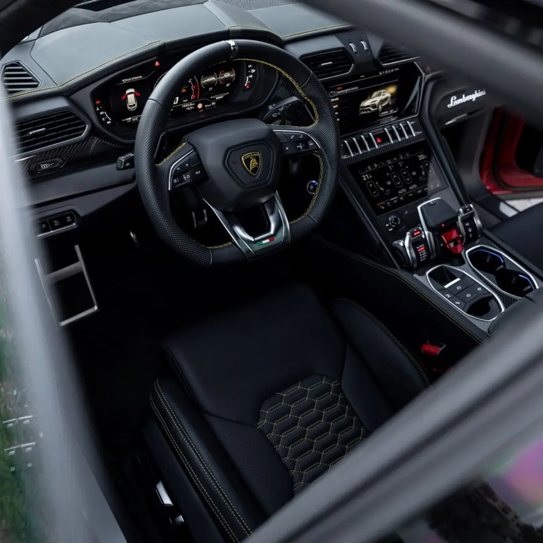 Urus -  B&O PANO Q-CITURA ROSSO EFESTO WARRANTY