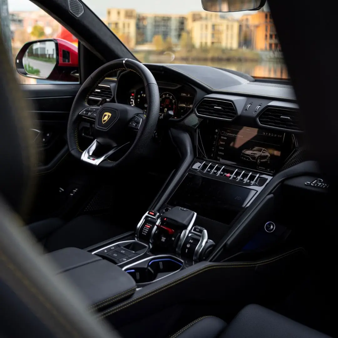 Urus -  B&O PANO Q-CITURA ROSSO EFESTO WARRANTY