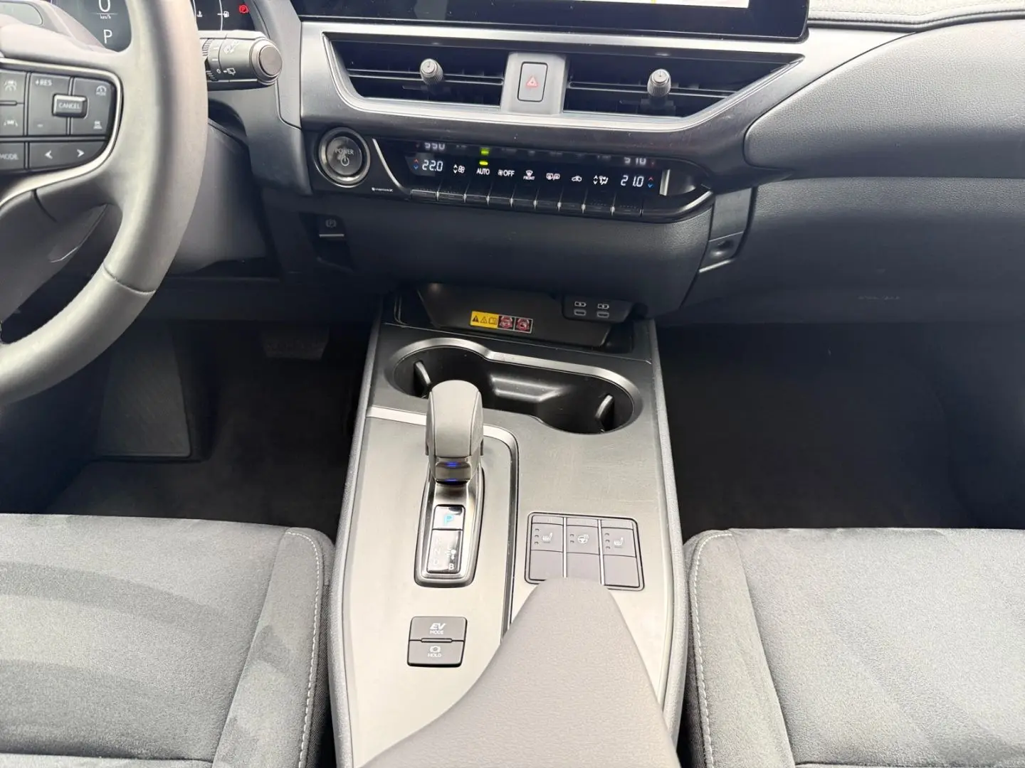 UX 300h Executive Line *LED*CAM*CarPlay*ACC*Navi
