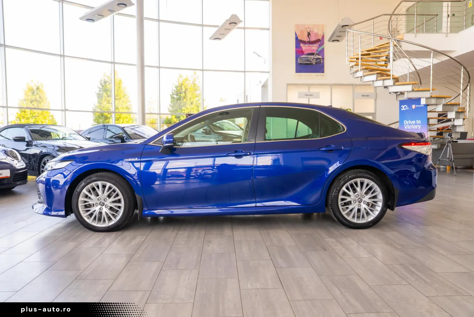 Toyota Camry 2.5 Hybrid Business Executive