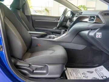 Toyota Camry 2.5 Hybrid Business Executive