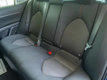 Toyota Camry 2.5 Hybrid Business Executive