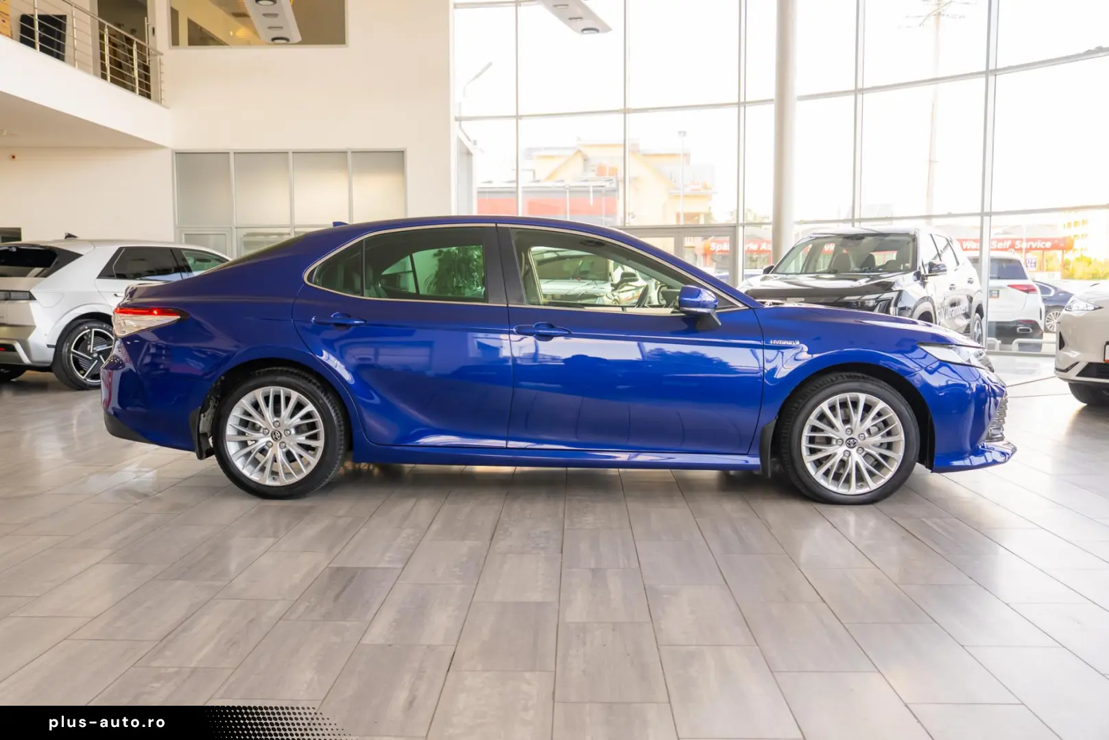 Toyota Camry 2.5 Hybrid Business Executive