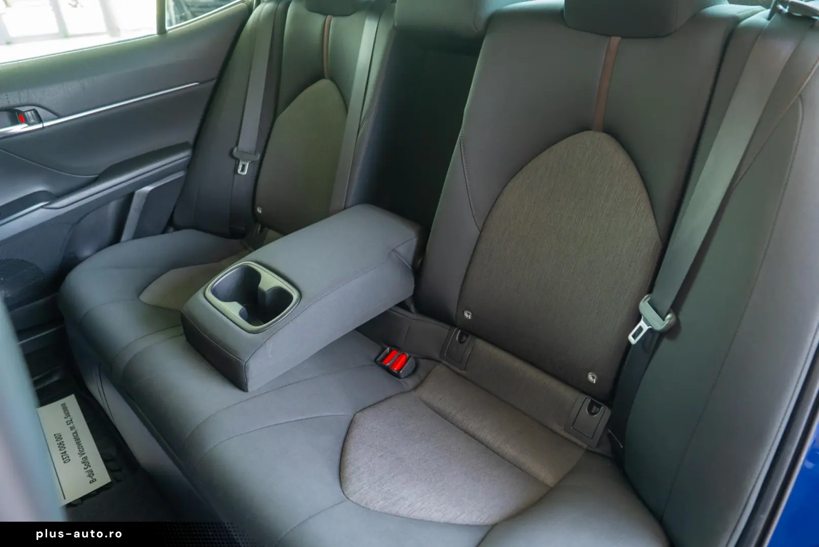 Toyota Camry 2.5 Hybrid Business Executive