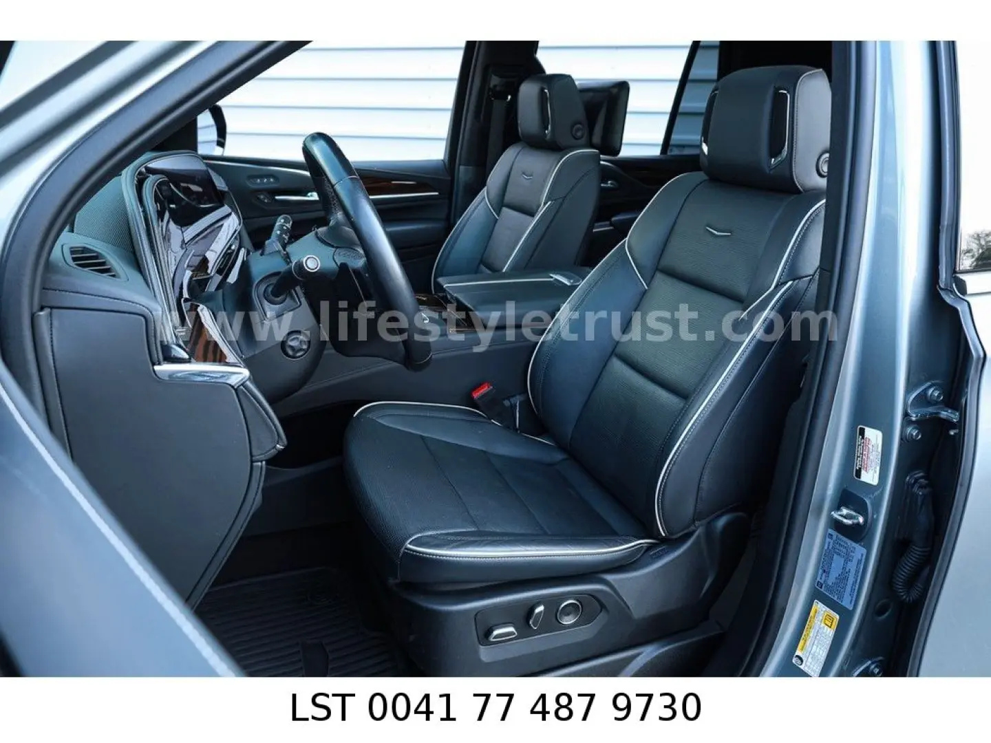 Escalade LUXURY 6.2V8 4WD € 64.500 T1 EU EXPORT