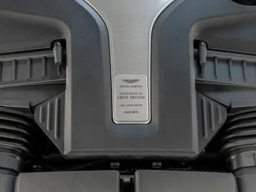 DBX Jet Black Sonderleasing