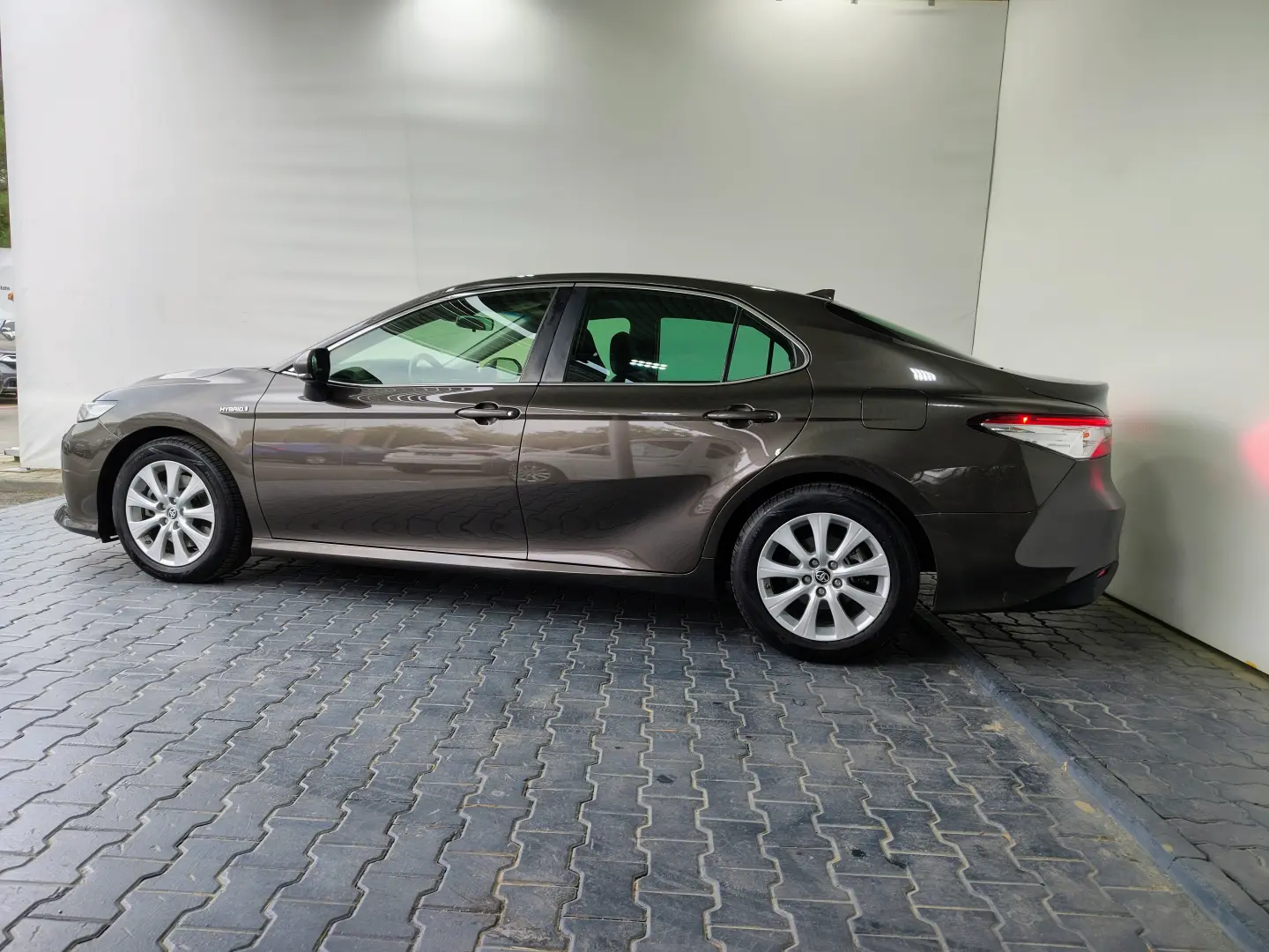 Toyota Camry 2,5 Hybrid Business Aut.