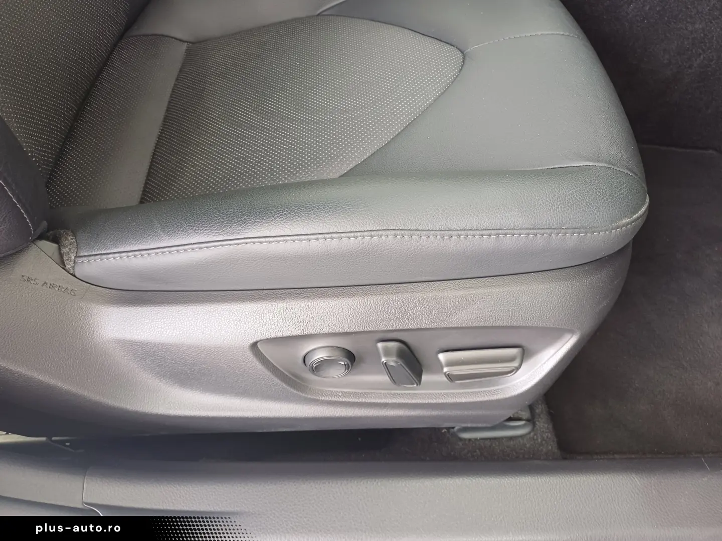 Toyota Camry 2 5 Hybrid Business Aut.