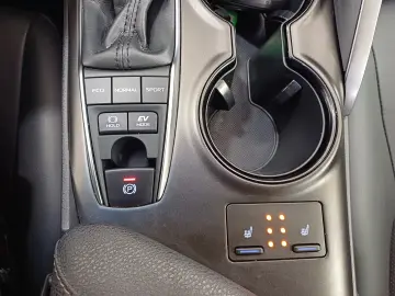 Toyota Camry 2 5 Hybrid Business Aut.