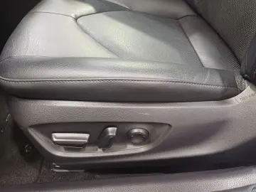 Toyota Camry 2 5 Hybrid Business Aut.