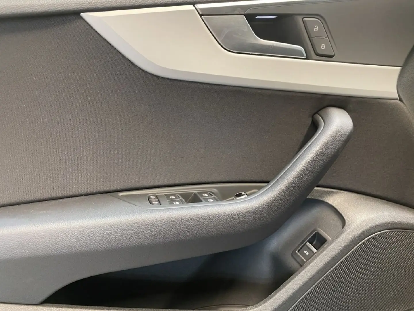 A5 Sportback 40 2.0 TDI quattro S-Line S-line LM