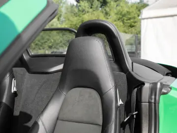 Boxster 718 Navi CarPlay Tempostat Sitzheizung