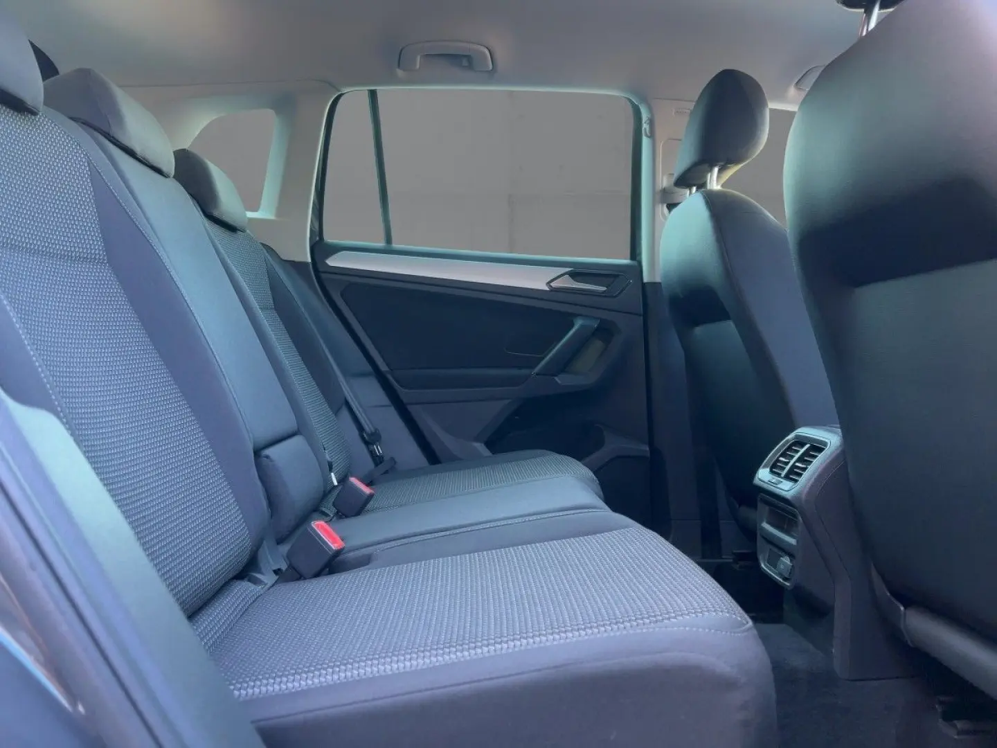 Tiguan 2.0TDI TRENDLINE CONNECTIVITY+MFA+MAL+18