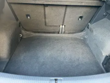 Tiguan 2.0TDI TRENDLINE CONNECTIVITY+MFA+MAL+18