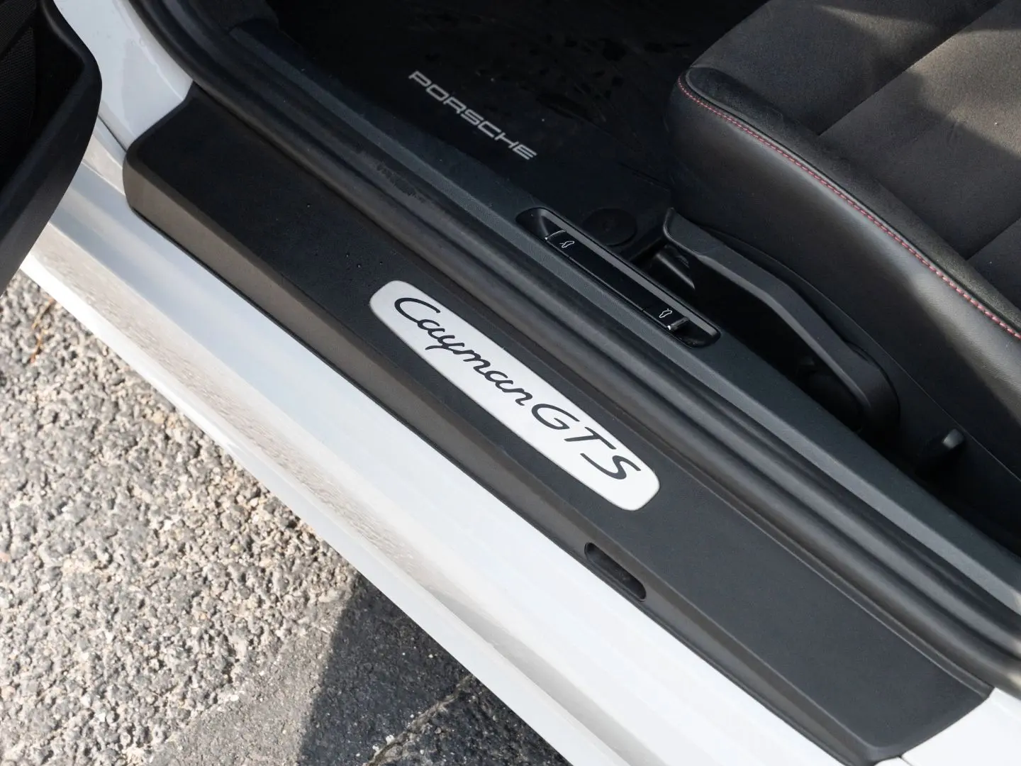 Cayman 718 GTS 4.0 Rückfahrkamera Navi CarPlay