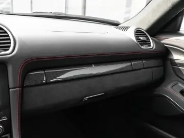 Cayman 718 GTS 4.0 Rückfahrkamera Navi CarPlay