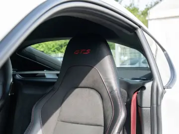 Cayman 718 GTS 4.0 Rückfahrkamera Navi CarPlay
