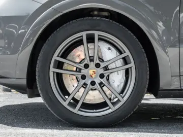 Cayenne Turbo Coupe Standheiz Surround View