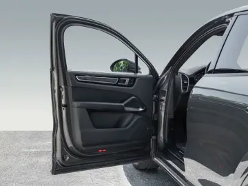 Cayenne Turbo Coupe Standheiz Surround View