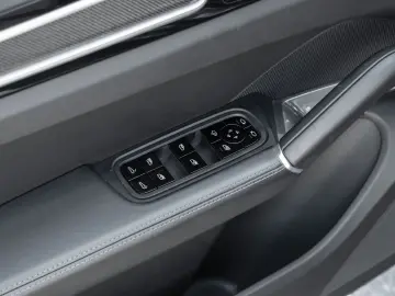 Cayenne Turbo Coupe Standheiz Surround View